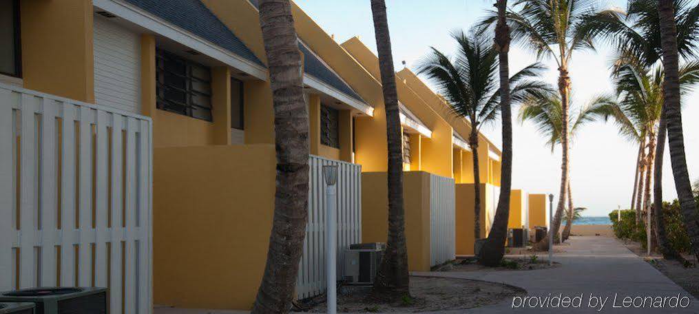 Bluegreen Bluewater Resort At Cable Beach Nassau Exterior photo