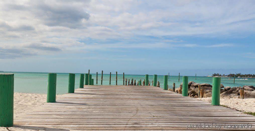 Bluegreen Bluewater Resort At Cable Beach Nassau Exterior photo