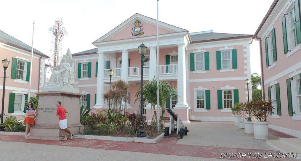 Bluegreen Bluewater Resort At Cable Beach Nassau Exterior photo