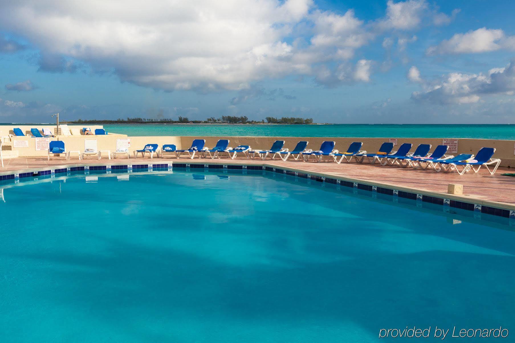 Bluegreen Bluewater Resort At Cable Beach Nassau Exterior photo